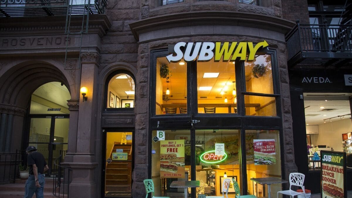 Thumbnail for World’s largest franchisee acquires 83 new Wendy’s outlets