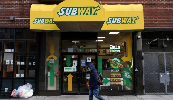 Thumbnail for Subway calls for strategy meeting with franchisees as sales plummet