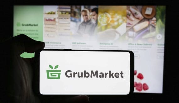 Thumbnail for Workforce Technology Research: 37% of restaurants plan to adopt AI-powered hiring tools by 2025